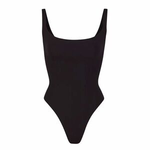 NWT SKIMS FITS EVERYBODY SQUARE NECK BODYSUIT SMALL